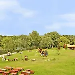 Отель Diamant Conference, & Family Дунакилити
