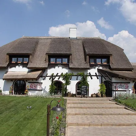 Hotel Diamant Conference, & Family 4*