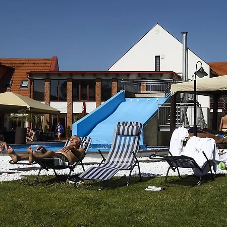 Hotel Diamant Conference, & Family 4*