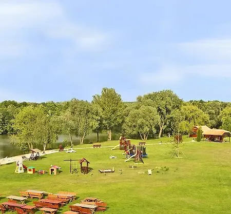 Отель Diamant Conference, & Family Дунакилити